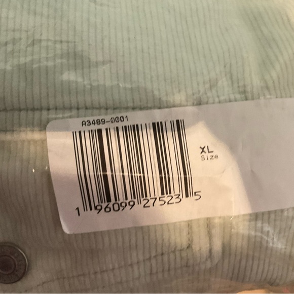 Levi's Women’s Sherpa Baby Cropped Trucker Jacket Mint XL - Picture 3 of 9